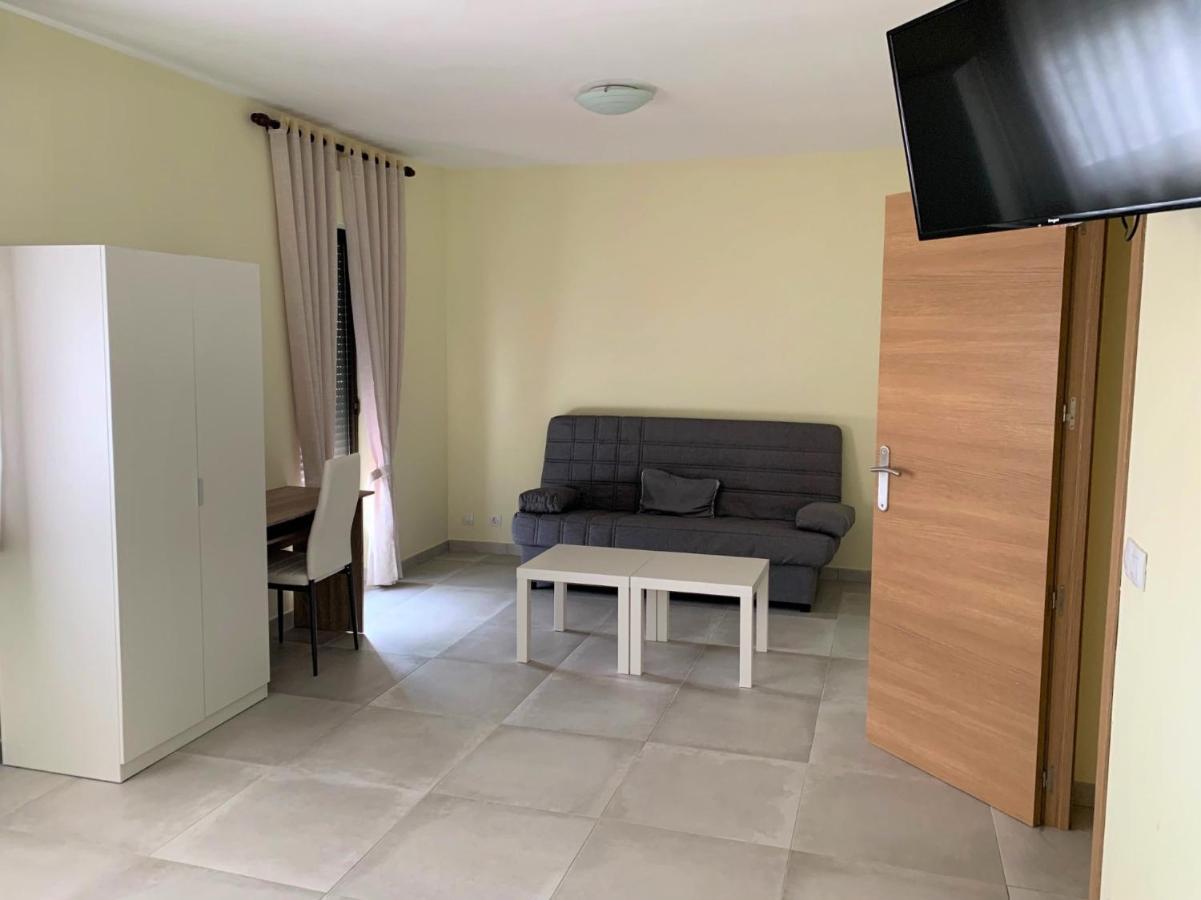 La Villa Hostal Calvarrasa de Abajo Екстериор снимка
